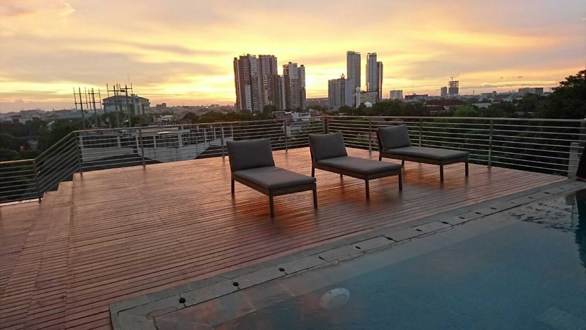 Oakwood Suites La Maison Jakarta Eksteriør bilde